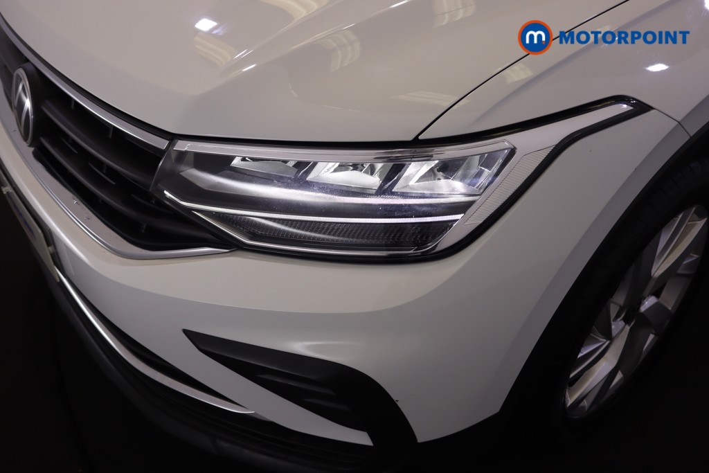 Volkswagen Tiguan Life Manual Petrol SUV - Stock Number (1564570) - 21st supplementary image