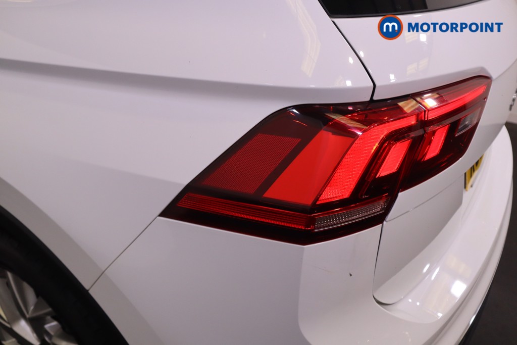 Volkswagen Tiguan Life Manual Petrol SUV - Stock Number (1564570) - 23rd supplementary image