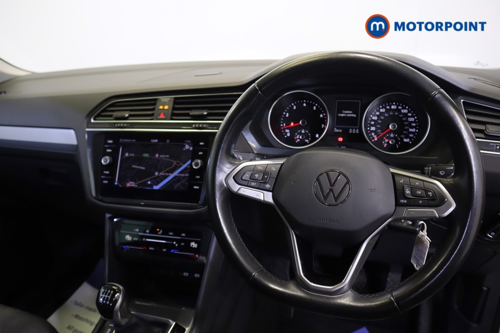 Volkswagen Tiguan Life Manual Petrol SUV - Stock Number (1564570) - 1st supplementary image