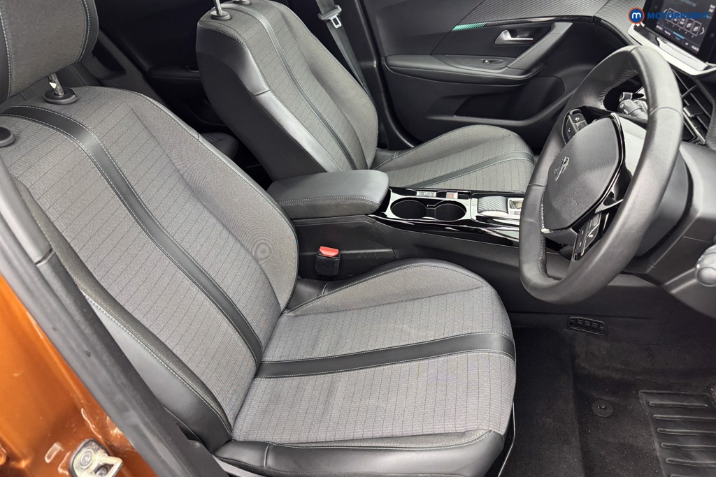 Peugeot 2008 Allure Premium-Plus Automatic Electric SUV - Stock Number (1564645) - 5th supplementary image