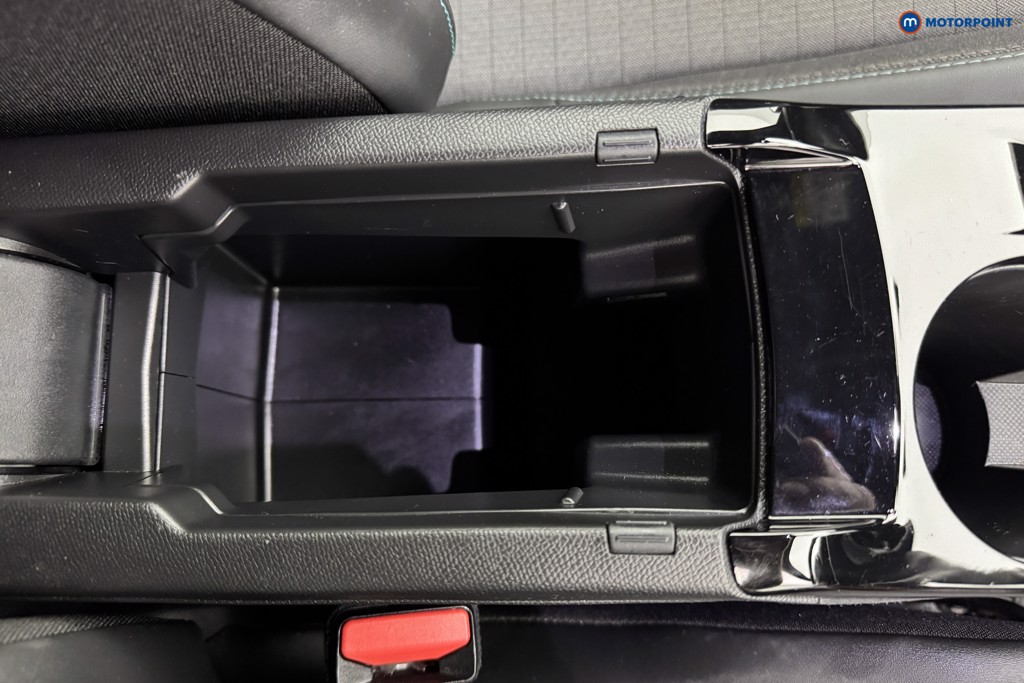 Peugeot 2008 Allure Premium-Plus Automatic Electric SUV - Stock Number (1564645) - 12th supplementary image