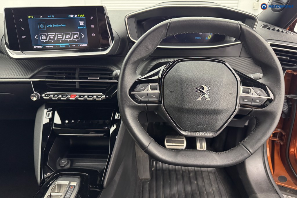 Peugeot 2008 Allure Premium-Plus Automatic Electric SUV - Stock Number (1564645) - 1st supplementary image