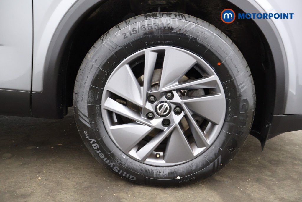 Nissan Qashqai Acenta Premium Manual Petrol SUV - Stock Number (1564678) - 16th supplementary image