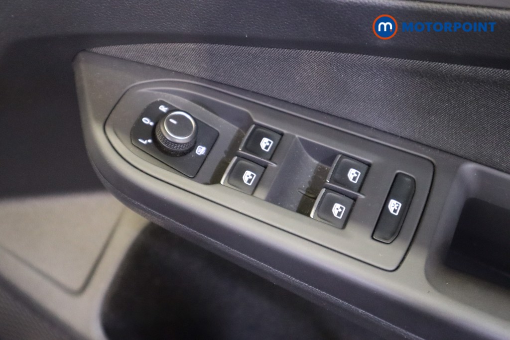 Volkswagen Golf Life Manual Petrol Hatchback - Stock Number (1564856) - 9th supplementary image
