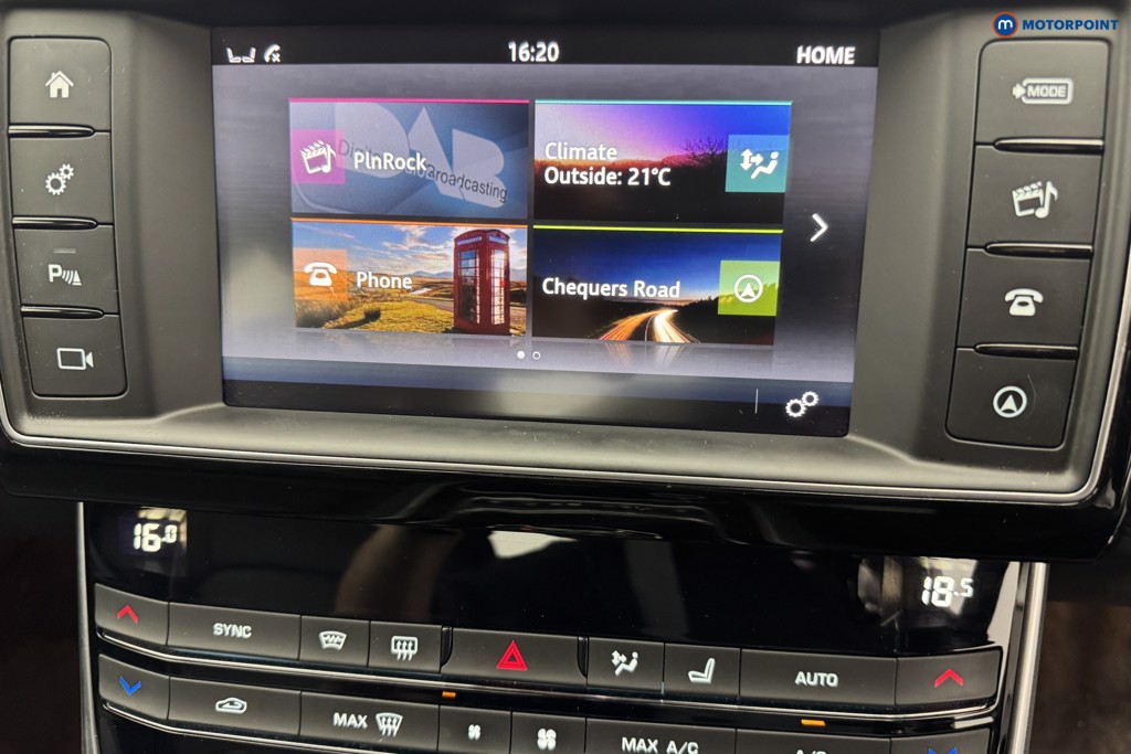 Jaguar XE Portfolio Automatic Petrol Saloon - Stock Number (1564935) - 2nd supplementary image