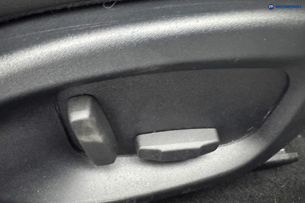 Jaguar XE Portfolio Automatic Petrol Saloon - Stock Number (1564935) - 20th supplementary image