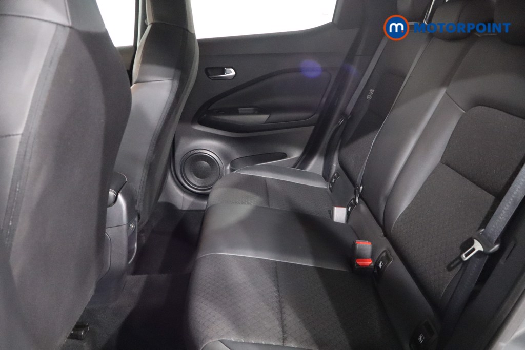 Nissan Juke N-Connecta Automatic Petrol SUV - Stock Number (1564973) - 5th supplementary image