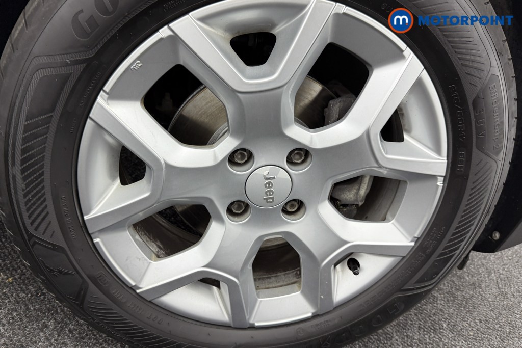 Jeep Avenger Altitude Manual Petrol SUV - Stock Number (1565138) - 27th supplementary image