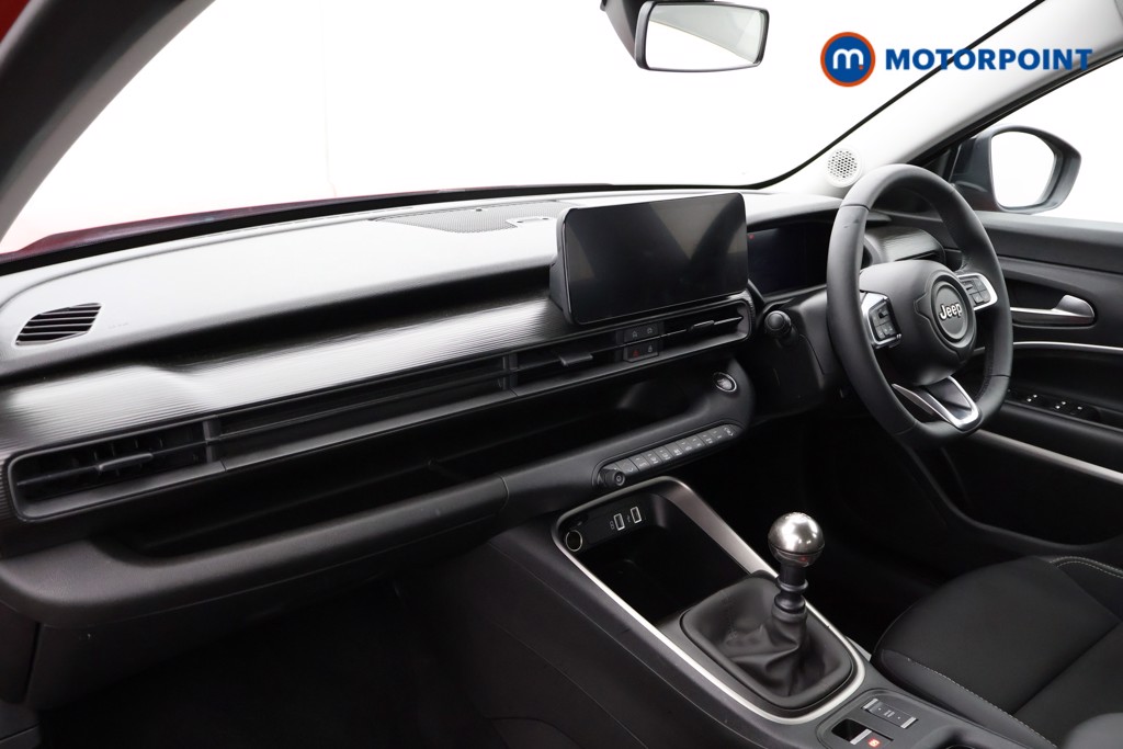 Jeep Avenger Altitude Manual Petrol SUV - Stock Number (1565150) - 13th supplementary image