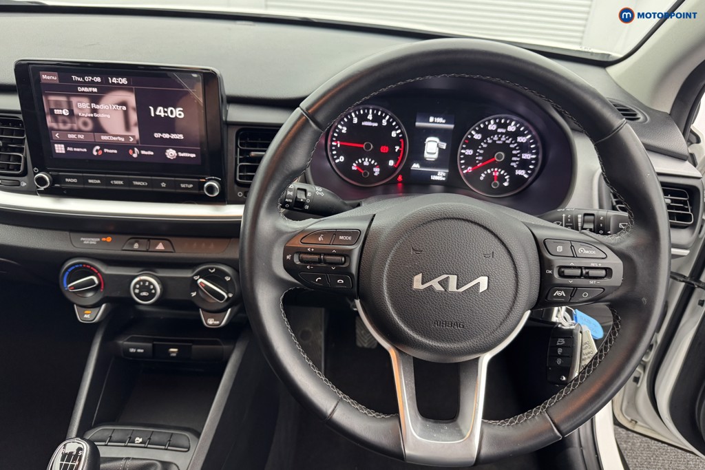 KIA Stonic 2 Manual Petrol SUV - Stock Number (1565216) - 1st supplementary image