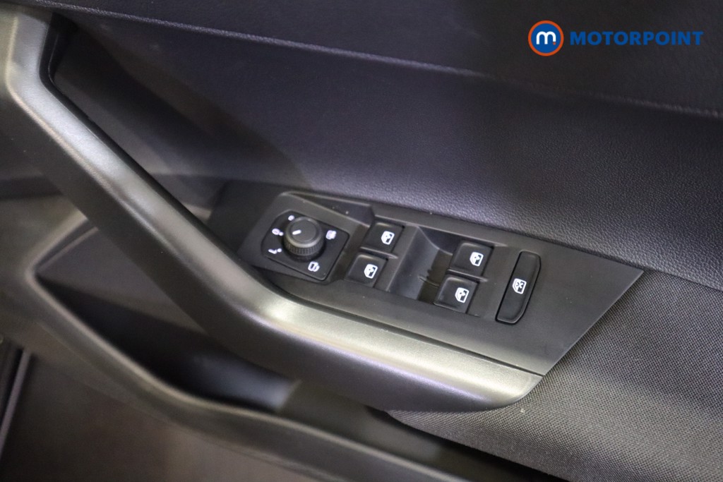 Volkswagen Polo Life Manual Petrol Hatchback - Stock Number (1565374) - 9th supplementary image