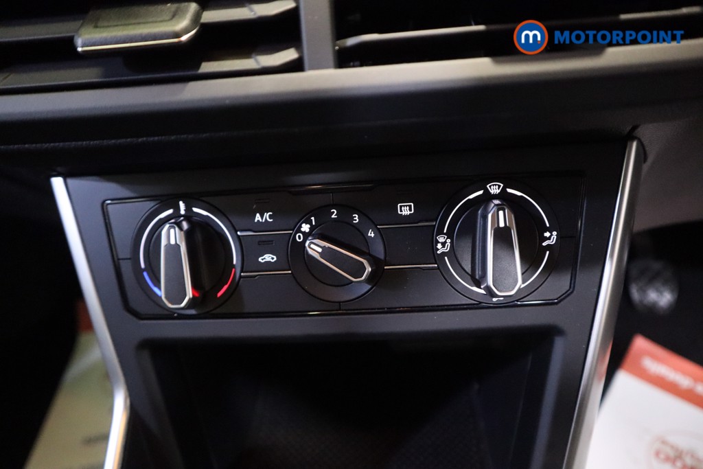 Volkswagen Polo Life Manual Petrol Hatchback - Stock Number (1565381) - 5th supplementary image