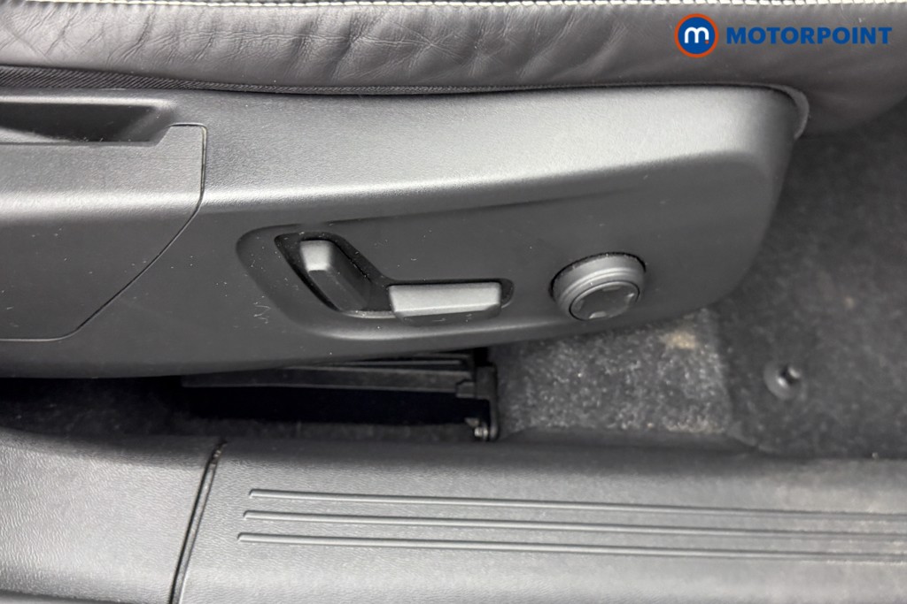 Volvo Xc40 R Design Automatic Petrol SUV - Stock Number (1565500) - 14th supplementary image
