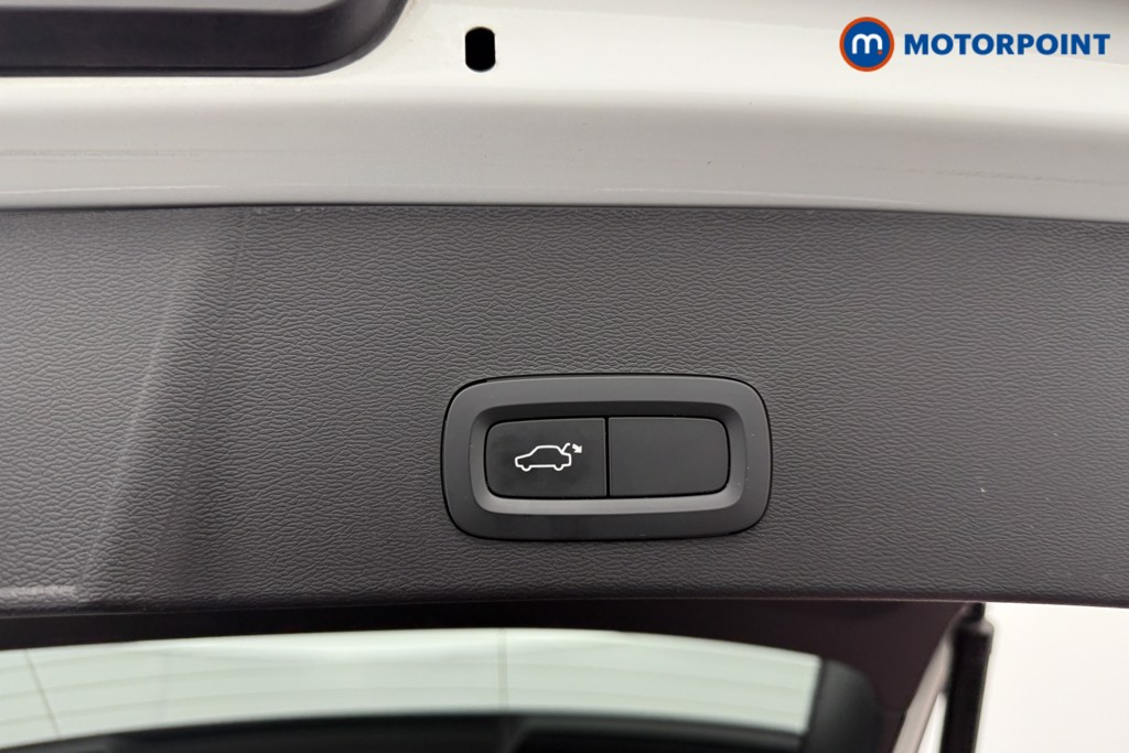Volvo Xc40 R Design Automatic Petrol SUV - Stock Number (1565500) - 19th supplementary image
