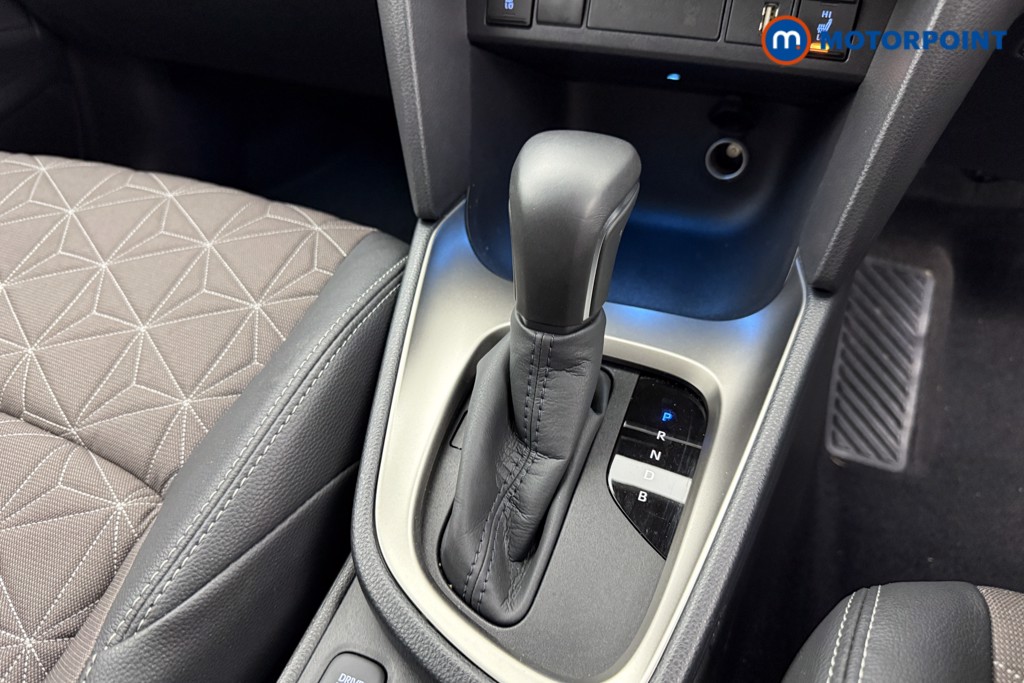 Toyota Yaris Cross Excel Automatic Petrol-Electric Hybrid Estate - Stock Number (1565544) - 14th supplementary image