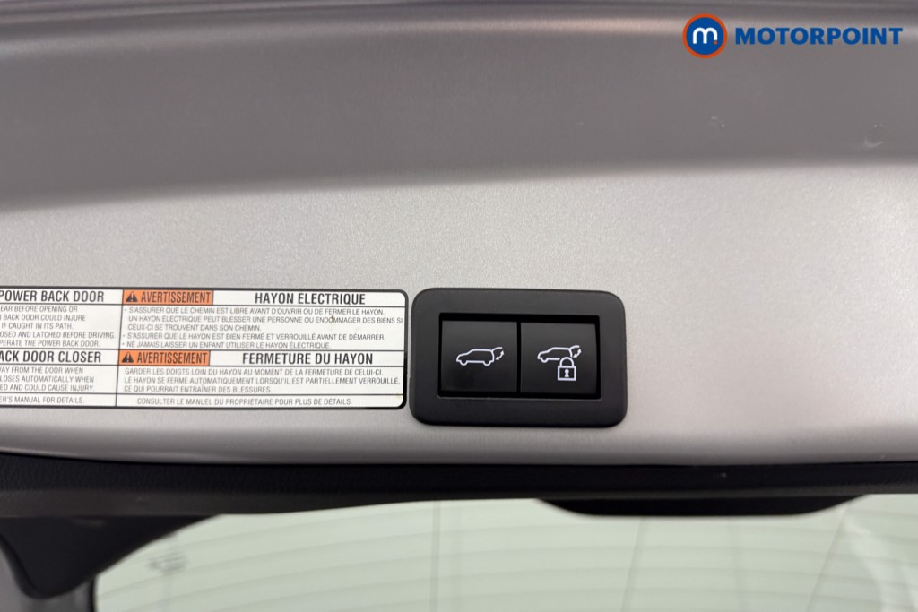 Toyota Yaris Cross Excel Automatic Petrol-Electric Hybrid Estate - Stock Number (1565544) - 25th supplementary image