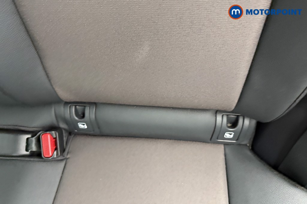 Toyota Yaris Cross Excel Automatic Petrol-Electric Hybrid Estate - Stock Number (1565544) - 28th supplementary image