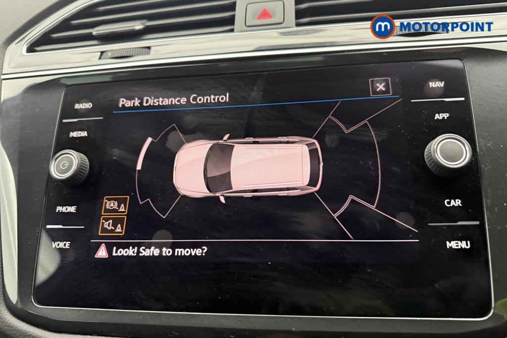 Volkswagen Tiguan R-Line Automatic Petrol SUV - Stock Number (1565588) - 3rd supplementary image