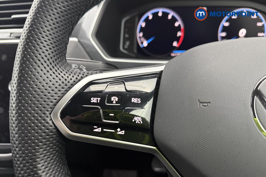 Volkswagen Tiguan R-Line Automatic Petrol SUV - Stock Number (1565588) - 14th supplementary image