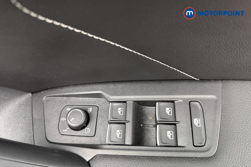 Volkswagen Tiguan R-Line Automatic Petrol SUV - Stock Number (1565588) - 19th supplementary image
