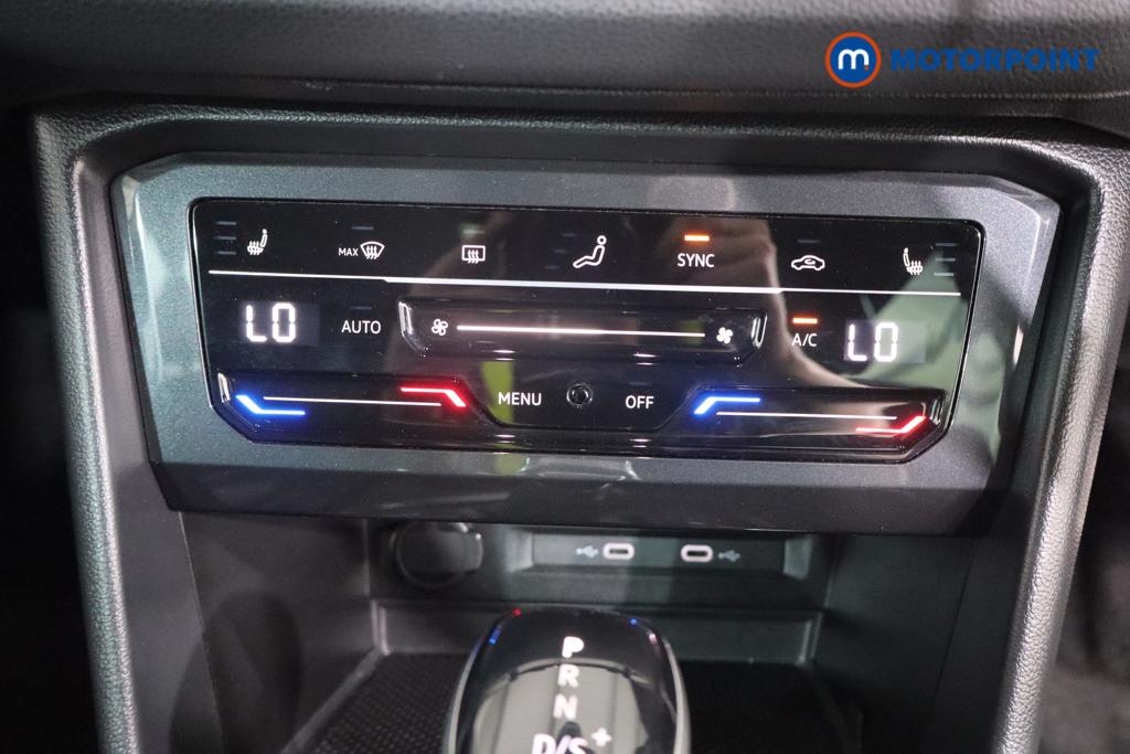 Volkswagen Tiguan R-Line Automatic Petrol SUV - Stock Number (1566055) - 4th supplementary image