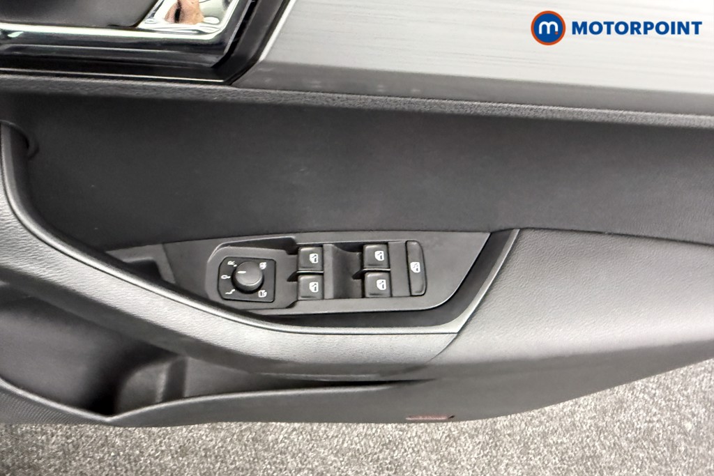 Skoda Karoq Se Technology Manual Petrol SUV - Stock Number (1566339) - 17th supplementary image