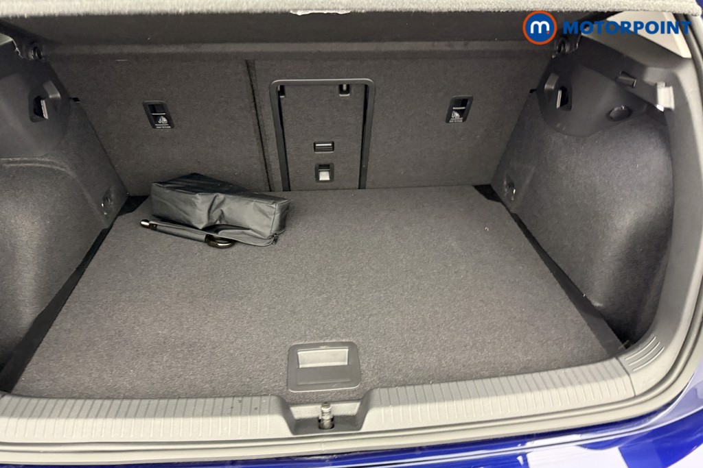 Volkswagen Golf Life Automatic Petrol Hatchback - Stock Number (1566397) - 18th supplementary image