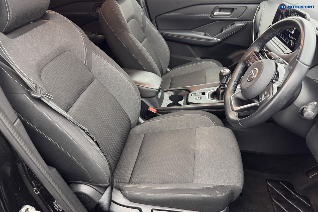 Nissan Qashqai N-Connecta Manual Petrol SUV - Stock Number (1566411) - 5th supplementary image