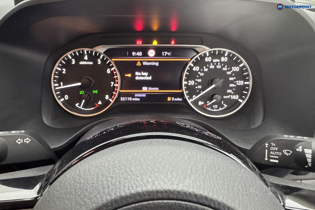 Nissan Qashqai N-Connecta Manual Petrol SUV - Stock Number (1566411) - 9th supplementary image