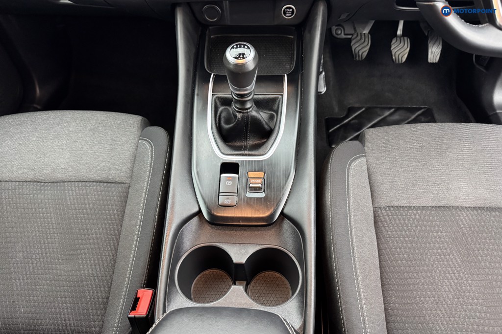 Nissan Qashqai N-Connecta Manual Petrol SUV - Stock Number (1566411) - 10th supplementary image