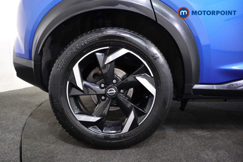 Nissan Juke N-Connecta Manual Petrol SUV - Stock Number (1566954) - 14th supplementary image