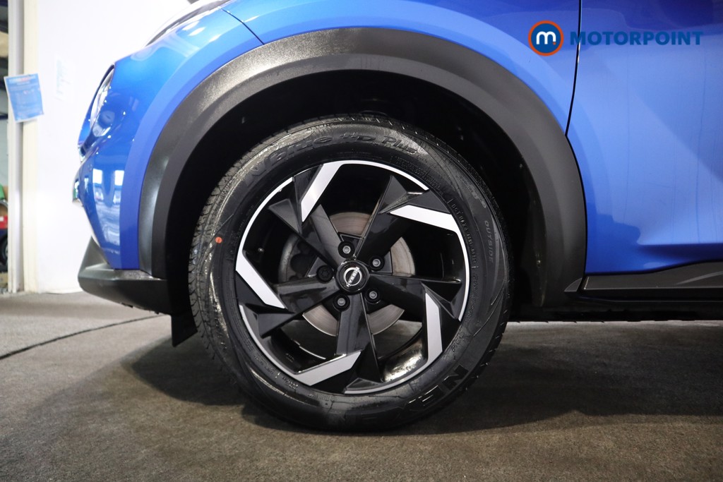 Nissan Juke N-Connecta Manual Petrol SUV - Stock Number (1566954) - 16th supplementary image