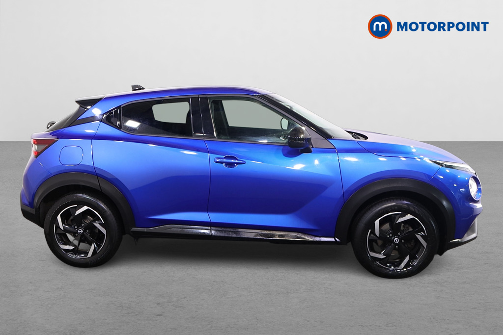 Nissan Juke N-Connecta Manual Petrol SUV - Stock Number (1566954) - Drivers side
