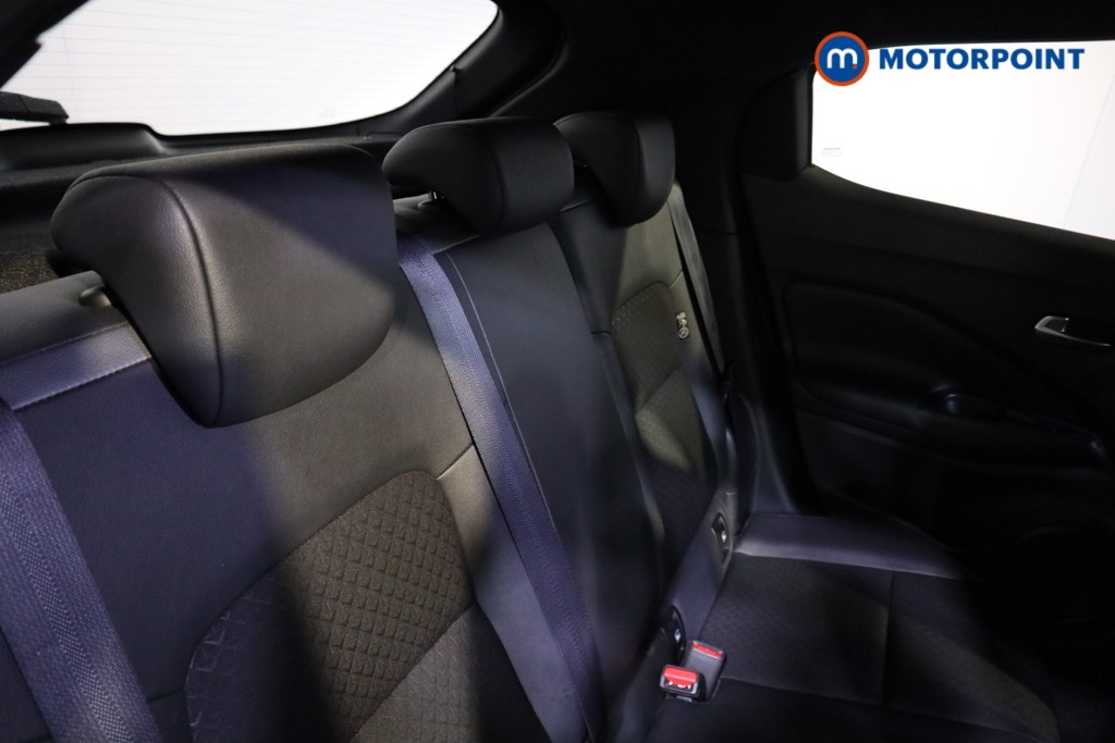 Nissan Juke N-Connecta Manual Petrol SUV - Stock Number (1566960) - 11th supplementary image