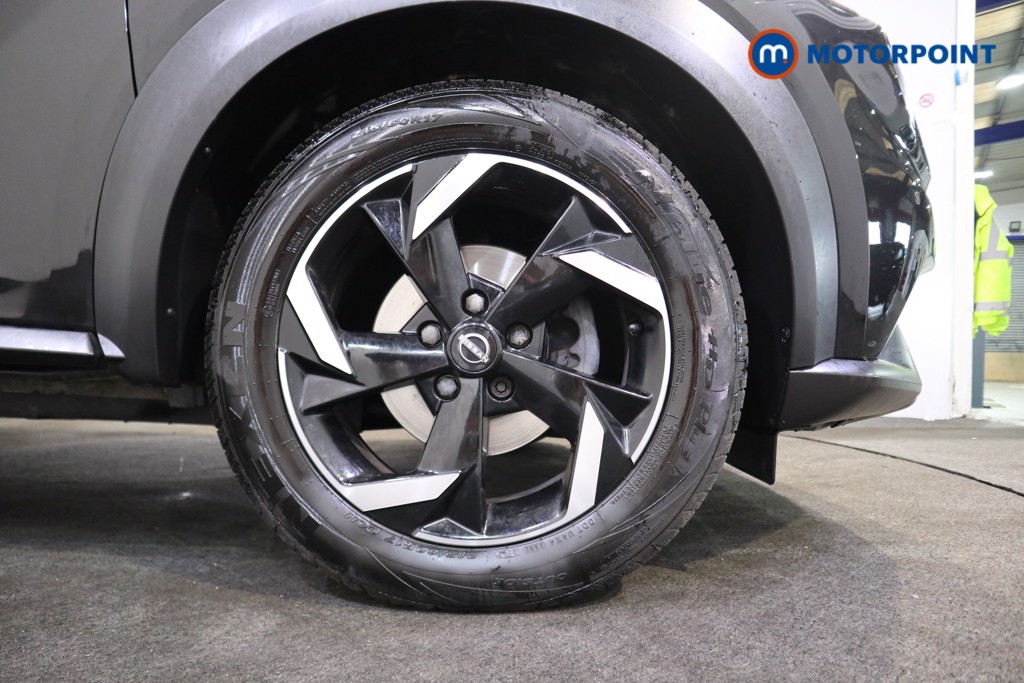 Nissan Juke N-Connecta Manual Petrol SUV - Stock Number (1566960) - 14th supplementary image