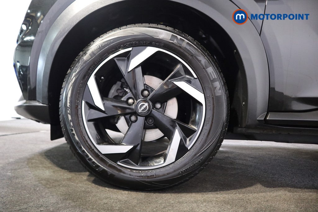Nissan Juke N-Connecta Manual Petrol SUV - Stock Number (1566960) - 15th supplementary image