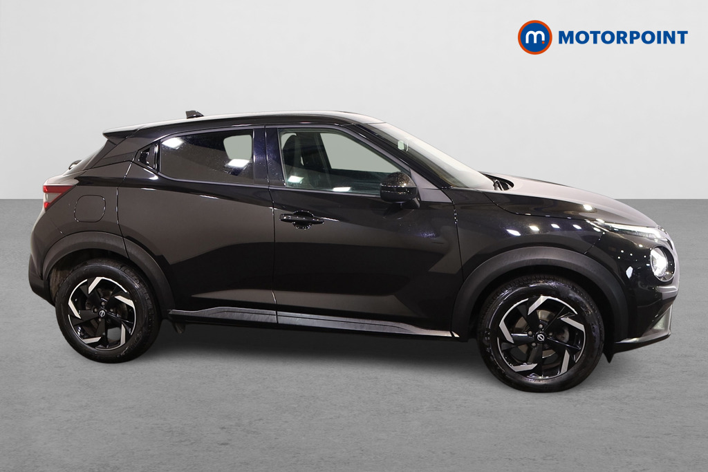 Nissan Juke N-Connecta Manual Petrol SUV - Stock Number (1566960) - Drivers side