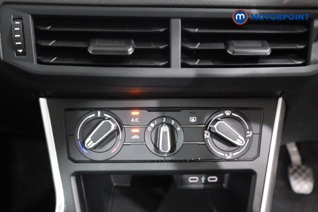 Volkswagen Polo Life Manual Petrol Hatchback - Stock Number (1567144) - 4th supplementary image