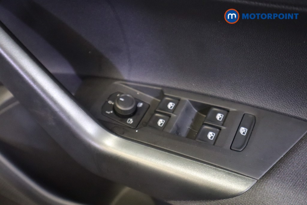 Volkswagen Polo Life Automatic Petrol Hatchback - Stock Number (1567576) - 9th supplementary image