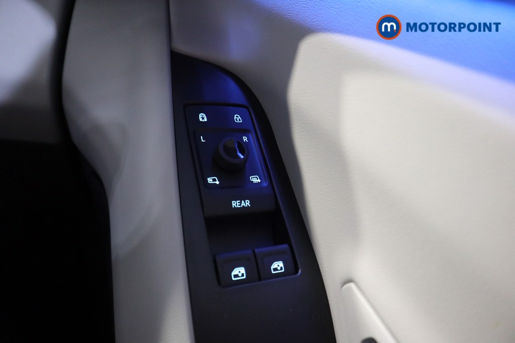 Ford Explorer Premium Automatic Electric SUV - Stock Number (1567721) - 6th supplementary image
