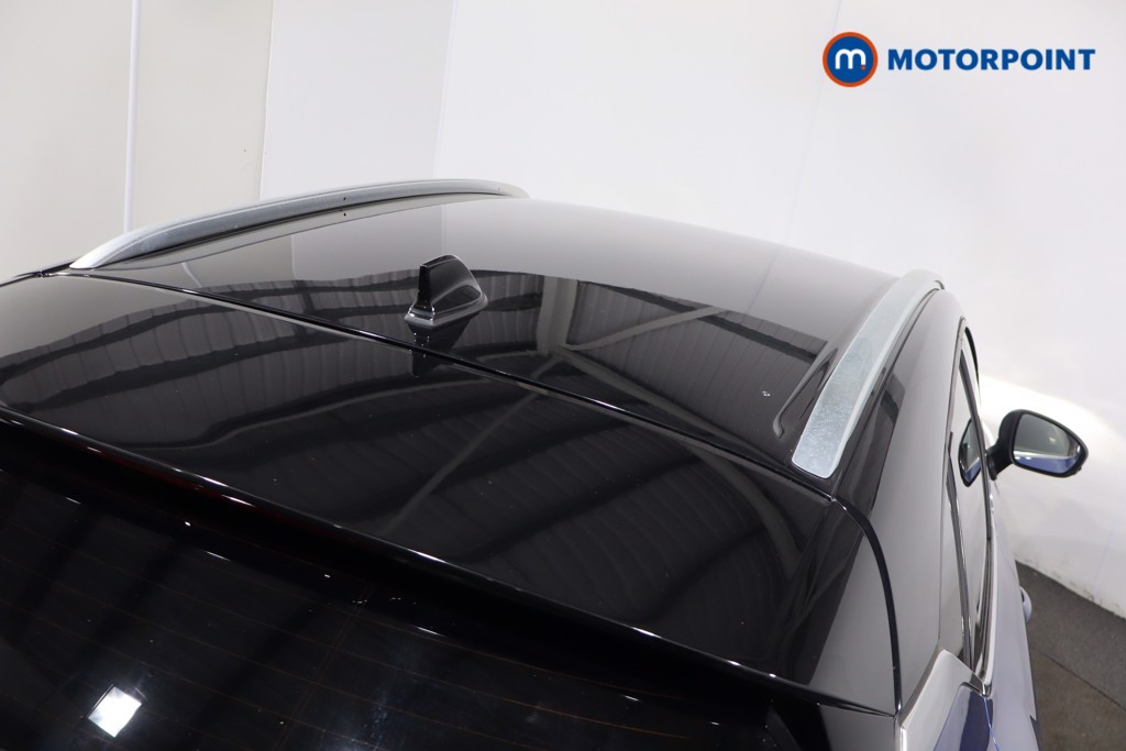 Renault Captur R.S. Line Manual Petrol-Electric Hybrid SUV - Stock Number (1567745) - 30th supplementary image