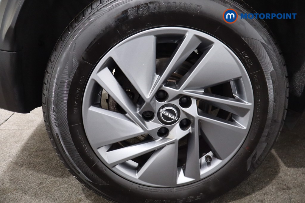 Nissan Qashqai Acenta Premium Manual Petrol SUV - Stock Number (1567751) - 9th supplementary image