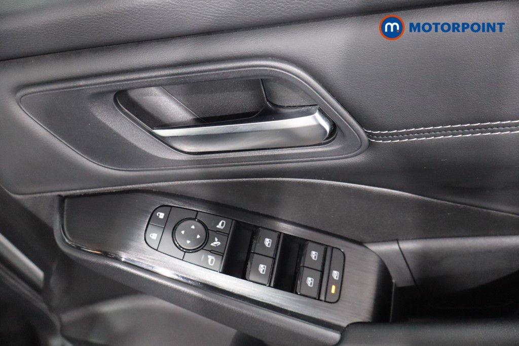 Nissan Qashqai Acenta Premium Manual Petrol SUV - Stock Number (1567751) - 22nd supplementary image