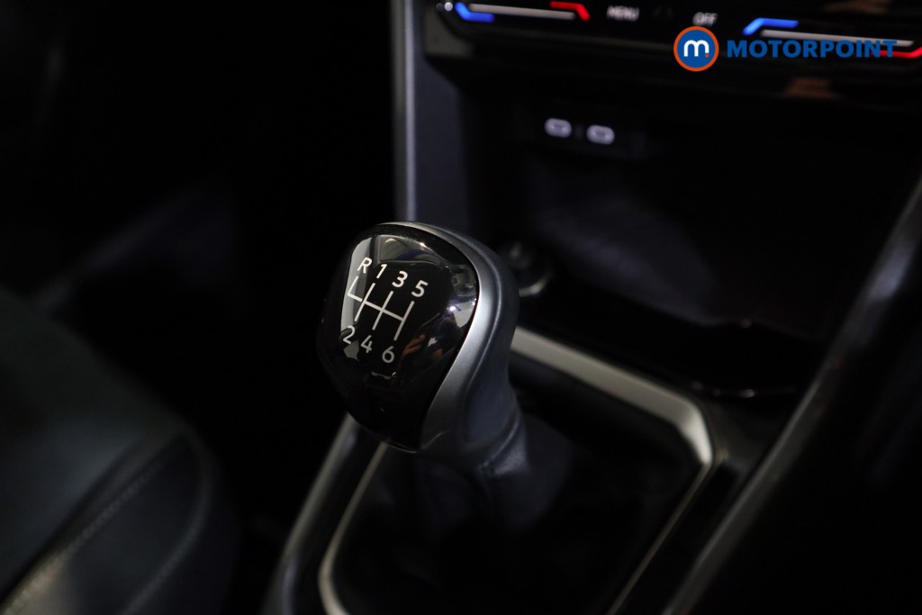 Volkswagen T-Roc Style Manual Petrol SUV - Stock Number (1568261) - 10th supplementary image