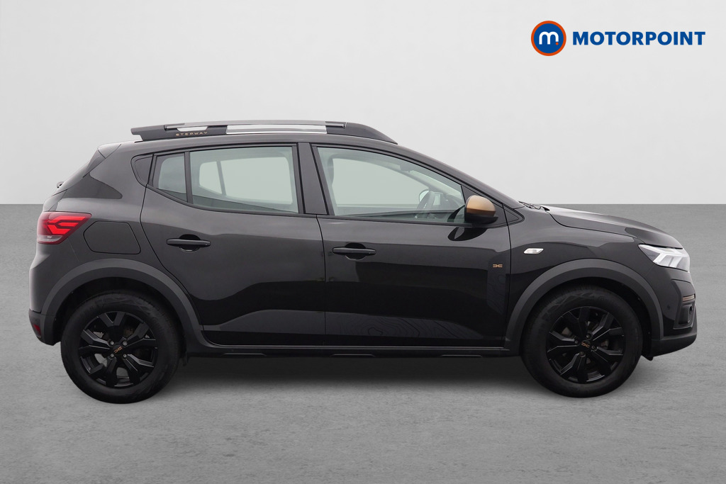 Dacia Sandero Stepway Extreme Manual Petrol Hatchback - Stock Number (1568309) - Drivers side