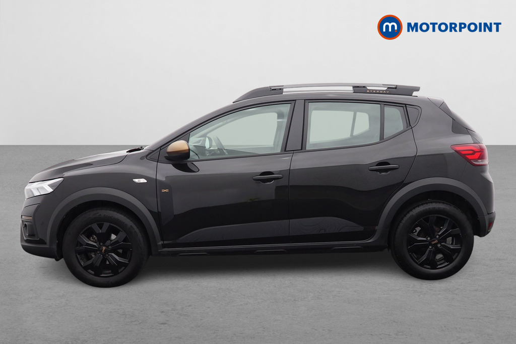 Dacia Sandero Stepway Extreme Manual Petrol Hatchback - Stock Number (1568309) - Passenger side