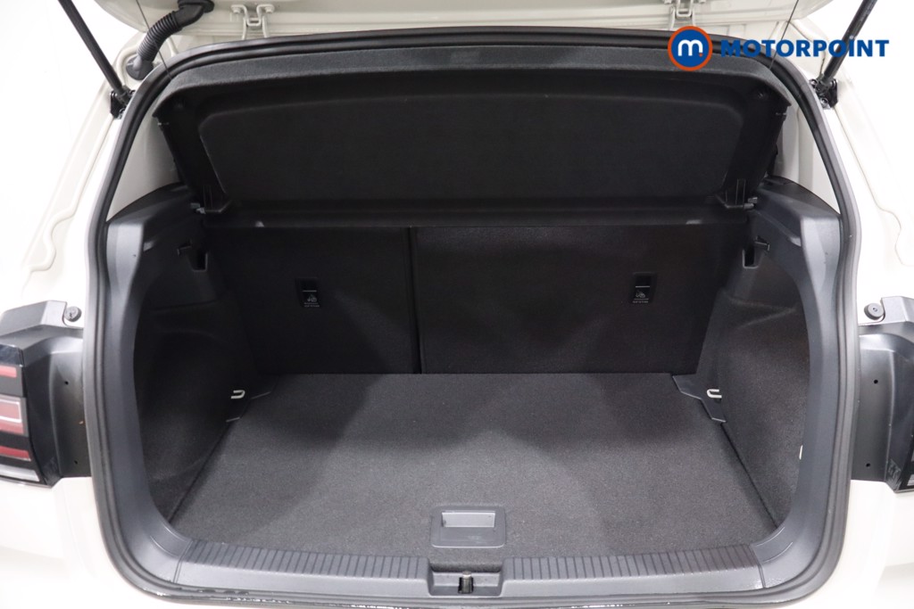 Volkswagen T-Cross Black Edition Manual Petrol SUV - Stock Number (1568353) - 35th supplementary image