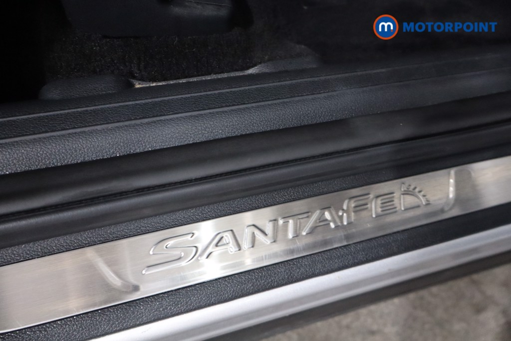 Hyundai Santa Fe Premium Automatic Petrol-Electric Hybrid SUV - Stock Number (1568495) - 23rd supplementary image