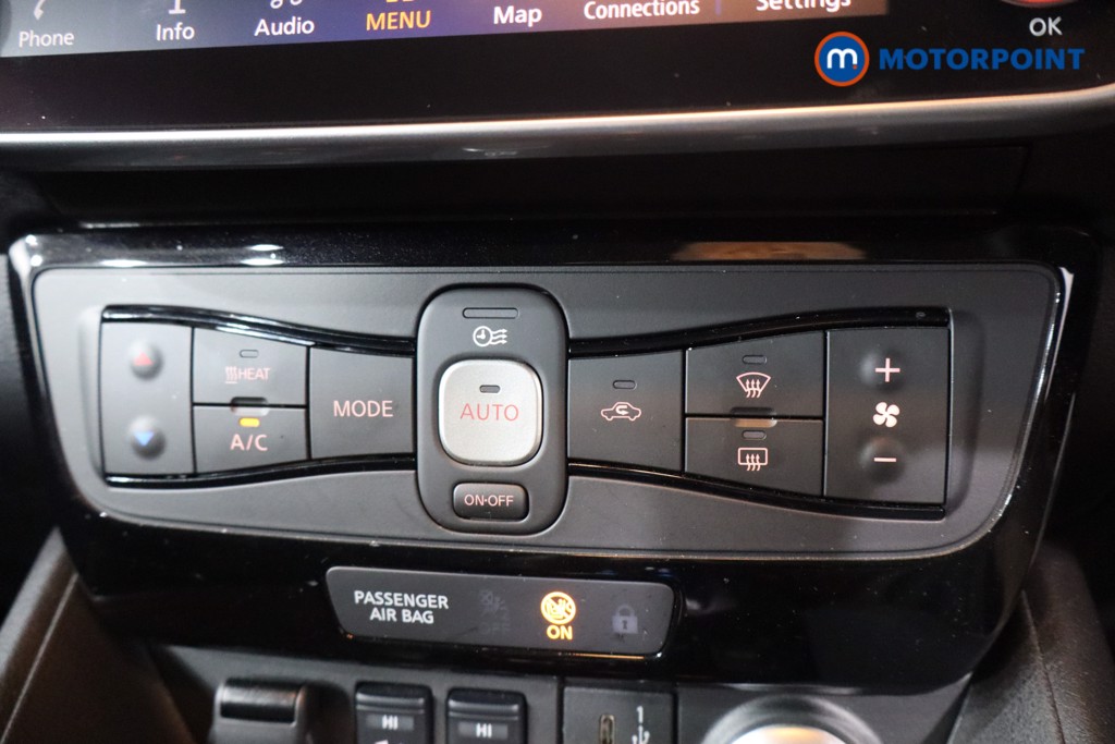 Nissan Leaf Tekna Automatic Electric Hatchback - Stock Number (1568567) - 14th supplementary image