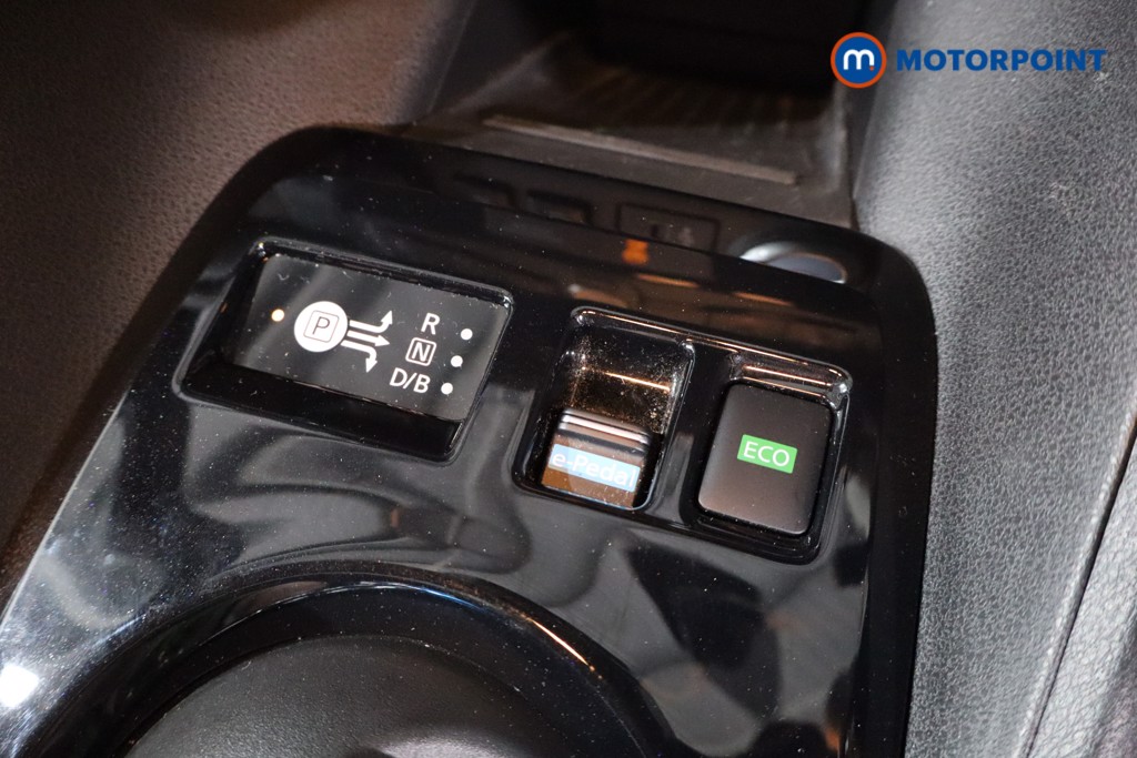Nissan Leaf Tekna Automatic Electric Hatchback - Stock Number (1568567) - 16th supplementary image